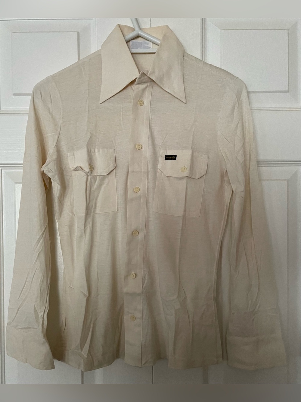 Wrangler Men's Long-Sleeve Button-Up Shirt
